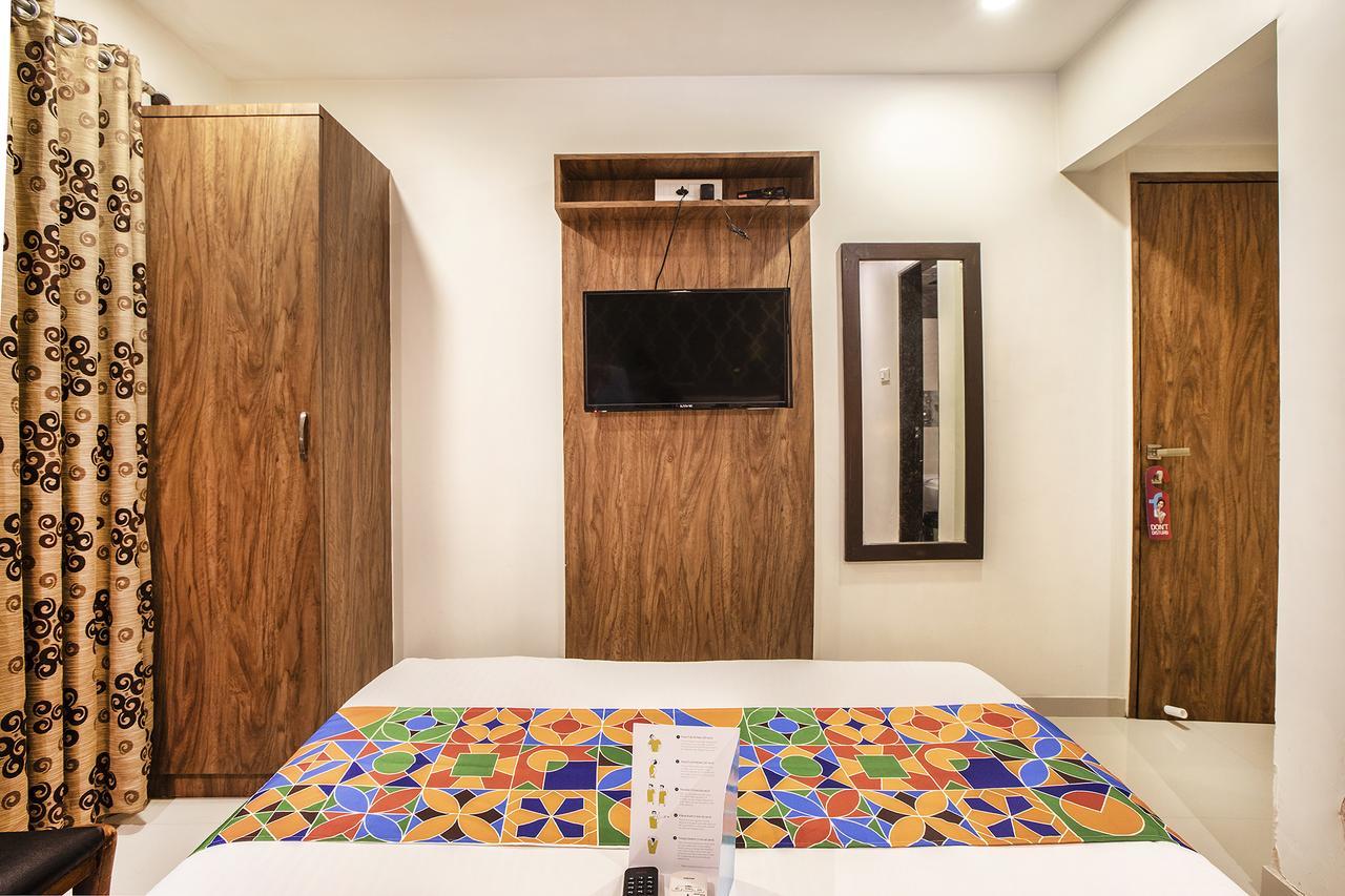 Hygienic Hotel Liberty Plaza Bombaim Exterior foto