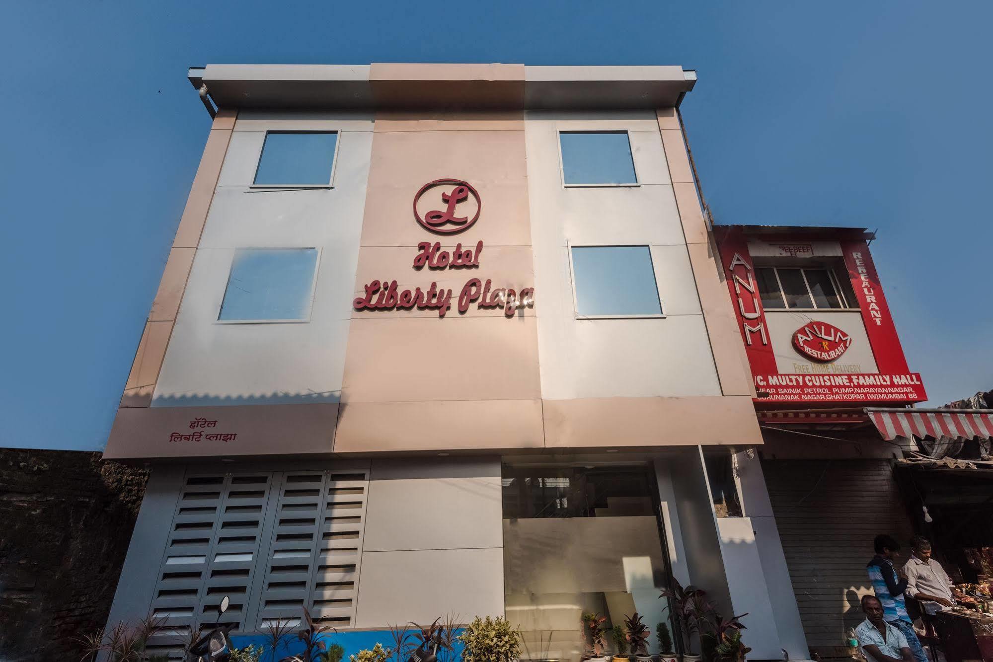Hygienic Hotel Liberty Plaza Bombaim Exterior foto